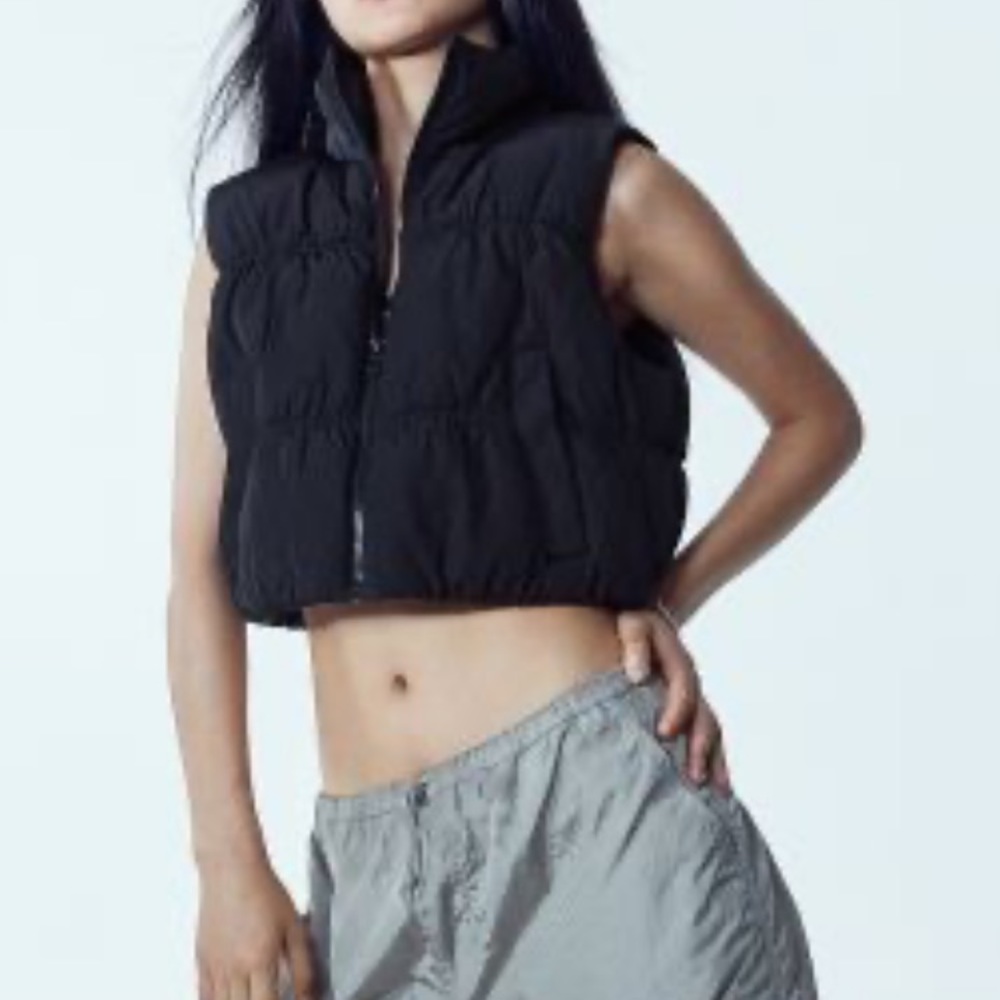 H&M - Picture 3 of 9
